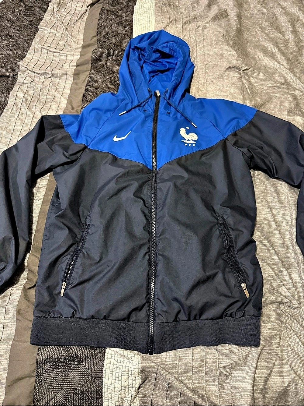 Nike France Football Windbreaker in Black & Blue Size Adult Small
